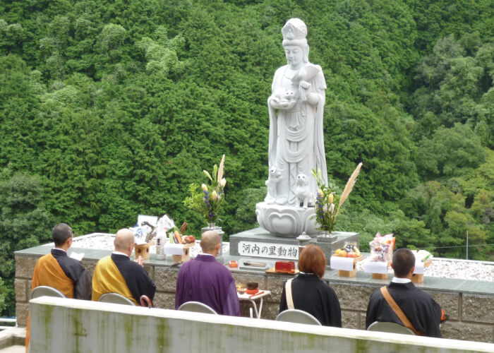 共同墓地